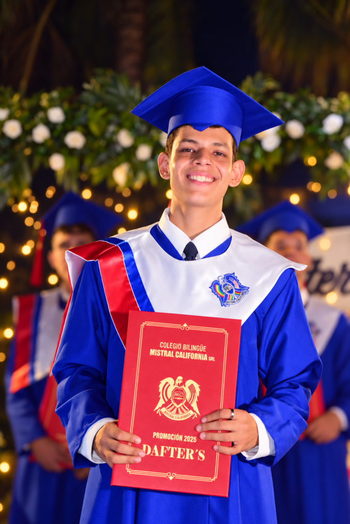 retrato de graduación mistral california