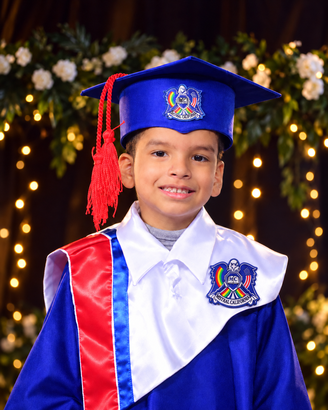 Home retrato de graduación infantil con luces y flores